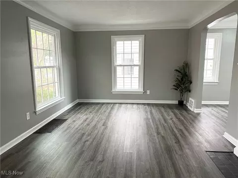 Living - 175 E 212th St, Euclid, OH 44123 photo 5 of 6