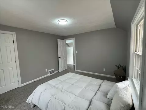 Bedroom - 175 E 212th St, Euclid, OH 44123 photo 3 of 11