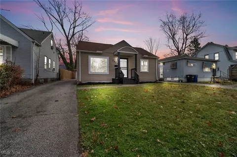 3855 E 147th St, Cleveland, OH 44128