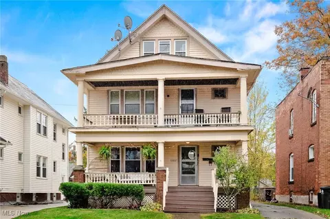 1282 Marlowe Ave, Lakewood, OH 44107