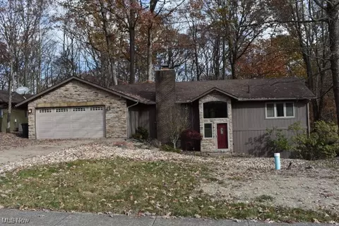 12259 Moss Point Rd, Strongsville, OH 44136