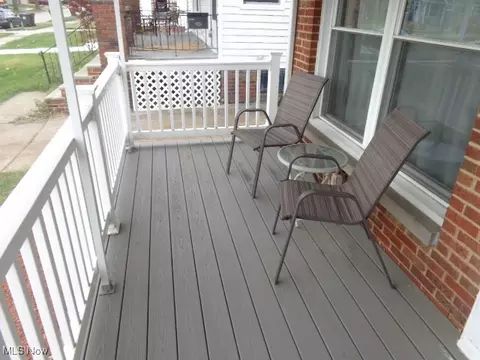 6116 Wareham Dr, Parma, OH 44129 photo 3
