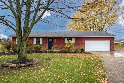 8033 Wooster Pike Rd, Seville, OH 44273