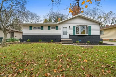 4929 Donovan Dr, Garfield Heights, OH 44125