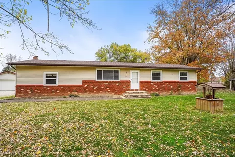 359 Barlow Rd, Hudson, OH 44236