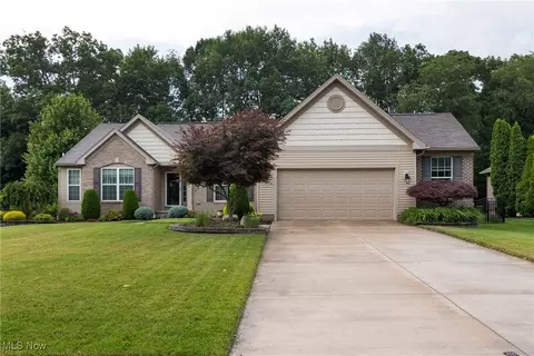 2180 Hunting Valley Ln, Streetsboro, OH 44241