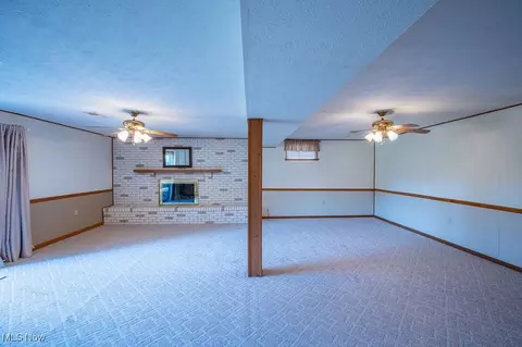 Living - 155 Doolin Dr, Williamstown, WV 26187 photo 6 of 9