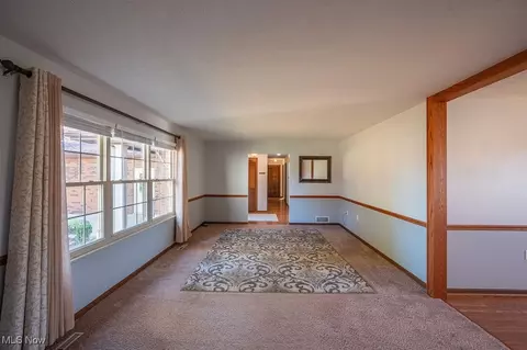 Living - 155 Doolin Dr, Williamstown, WV 26187 photo 3 of 9