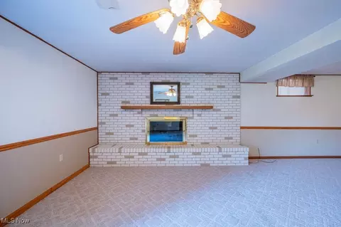 Living - 155 Doolin Dr, Williamstown, WV 26187 photo 7 of 9