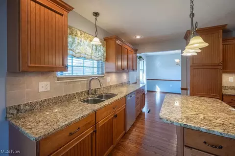 Kitchen - 155 Doolin Dr, Williamstown, WV 26187 photo 5 of 6
