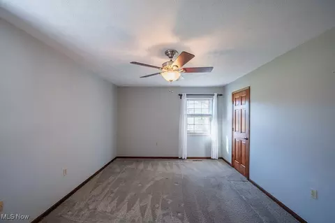 Bedroom - 155 Doolin Dr, Williamstown, WV 26187 photo 1 of 6