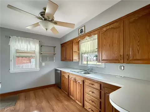 4554 Euclid Blvd, Boardman, OH 44512 photo 8
