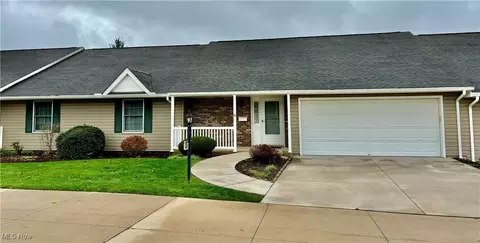 247 Park Place Dr, Wadsworth, OH 44281