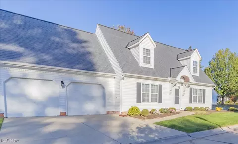 457 Scarborough Ln, Painesville, OH 44077