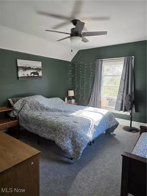 Bedroom - 382 Columbus St, Elyria, OH 44035 photo 1 of 2