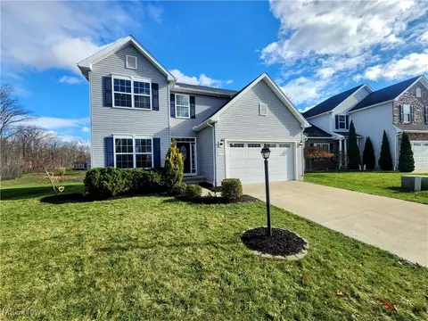 10455 Dogwood Dr, Aurora, OH 44202
