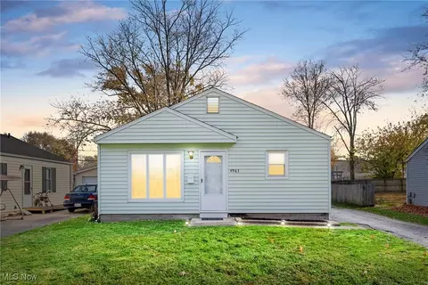 4963 Wake Robin Rd, Mentor, OH 44060
