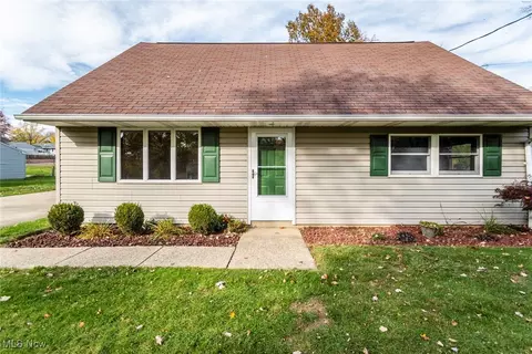 4168 Burkey Rd, Austintown, OH 44515