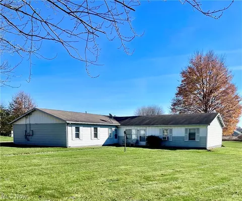 3550-3552 Webb Rd, Ravenna, OH 44266