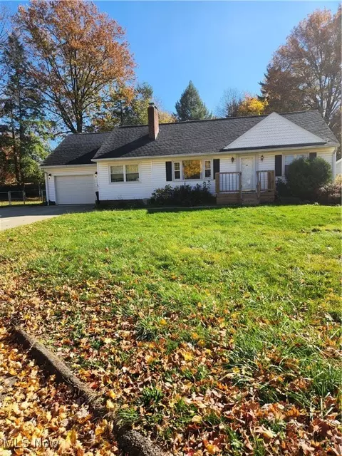 2440 Midvale Rd NW, Canton, OH 44708