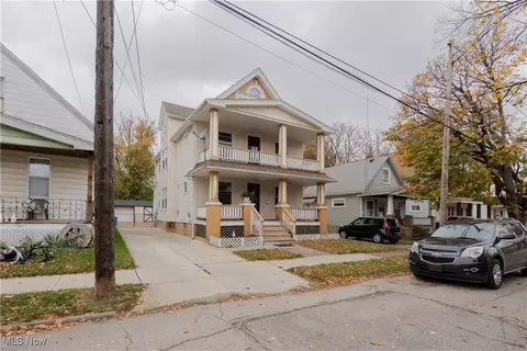 3594 W 49th St, Cleveland, OH 44102