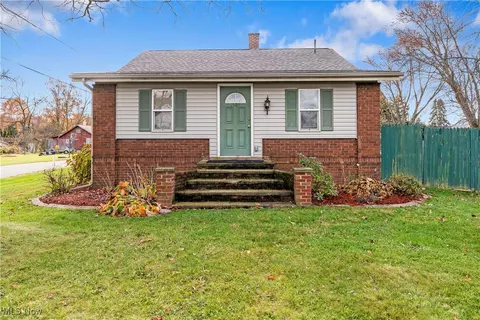 1507 Cherry Rd NW, Massillon, OH 44647
