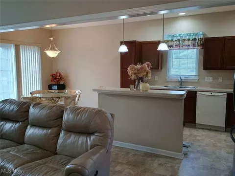 103 Richmond Ct, Elyria, OH 44035 photo 15