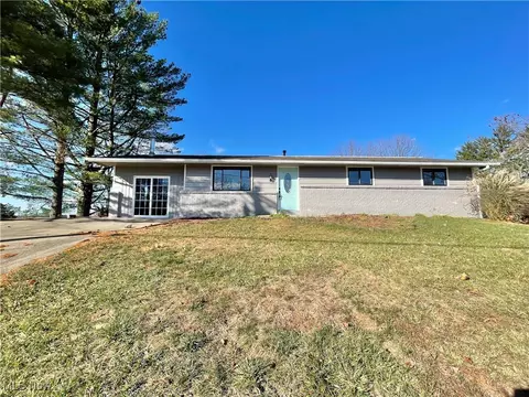 3835 Warren Chapel Rd, Marietta, OH 45750