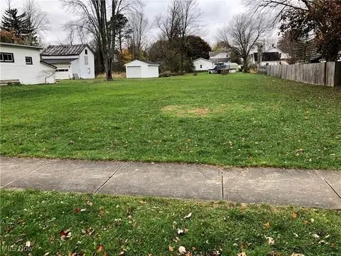 Union Street, Wellington, OH 44090