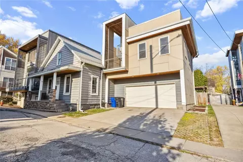 718 University Ct, Cleveland, OH 44113