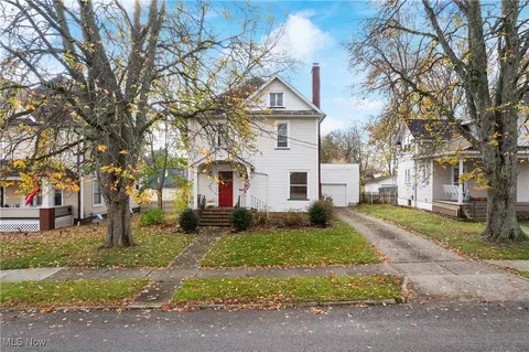 1212 W Market St, Orrville, OH 44667