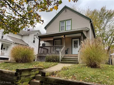 814 Beardsley St, Akron, OH 44311