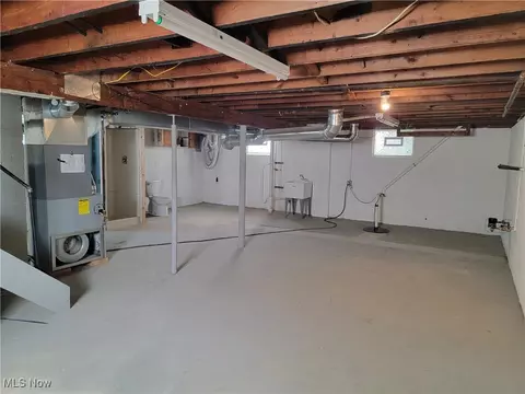 406 Cambridge Ave, Elyria, OH 44035 photo 12