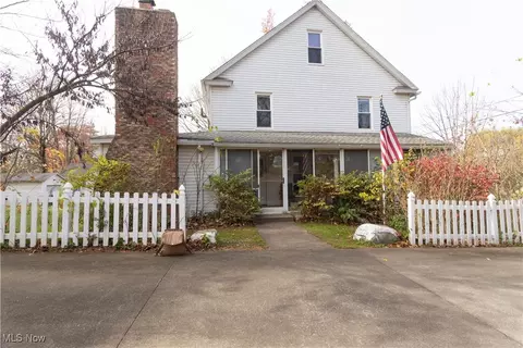 3688 Albrecht Ave, Akron, OH 44312