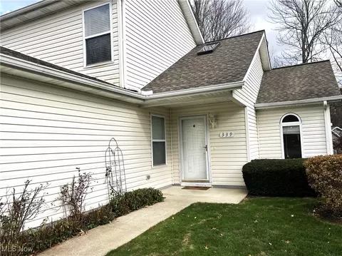 339 Westberry Cir, Tallmadge, OH 44278