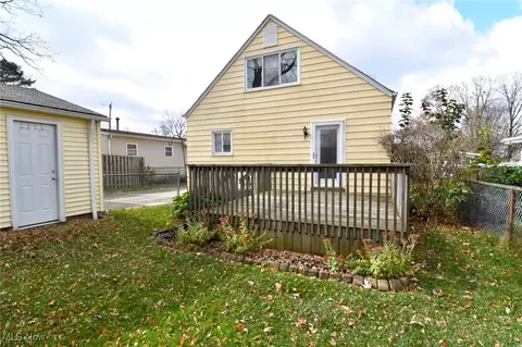 Exterior - 1541 Hyde Park Ave, Akron, OH 44310 photo 9 of 9