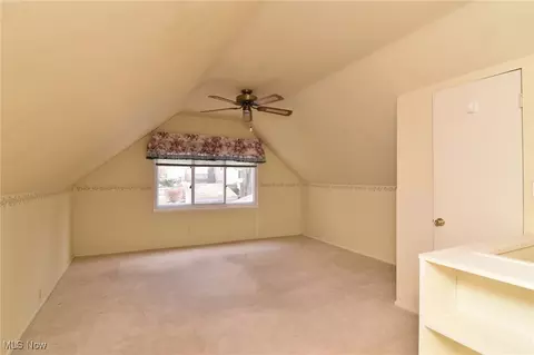 Bedroom - 1541 Hyde Park Ave, Akron, OH 44310 photo 6 of 10