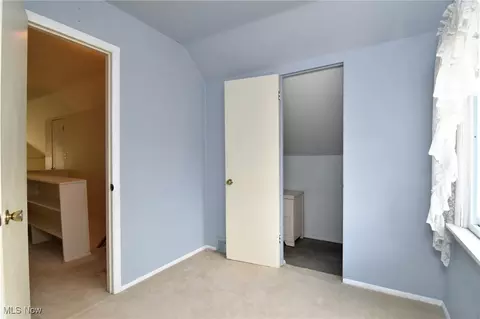 Bedroom - 1541 Hyde Park Ave, Akron, OH 44310 photo 10 of 10