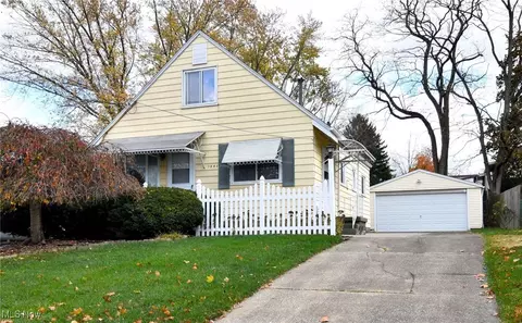 1541 Hyde Park Ave, Akron, OH 44310