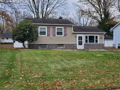 7768 Anderson Ave NE, Warren, OH 44484