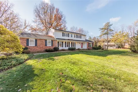 27750 N Woodland Rd, Pepper Pike, OH 44124