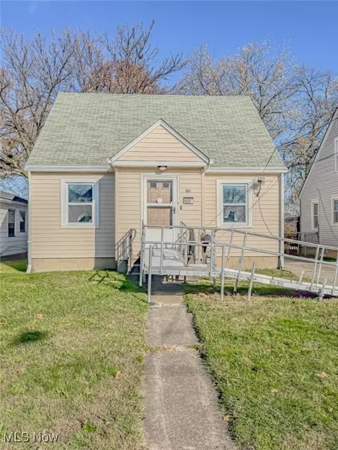 1330 W 18th St, Lorain, OH 44052