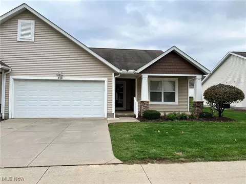 938 Bristol Dr, Akron, OH 44312