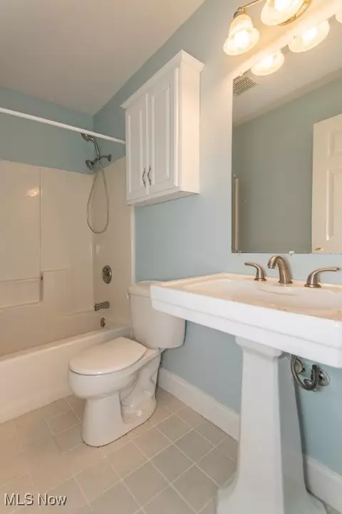 376 E 270th St, Euclid, OH 44132 photo 16