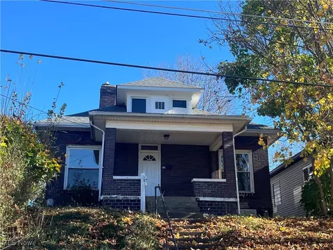 520 Warwick Ave, Zanesville, OH 43701