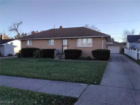 14832 Corridon Ave, Maple Heights, OH 44137