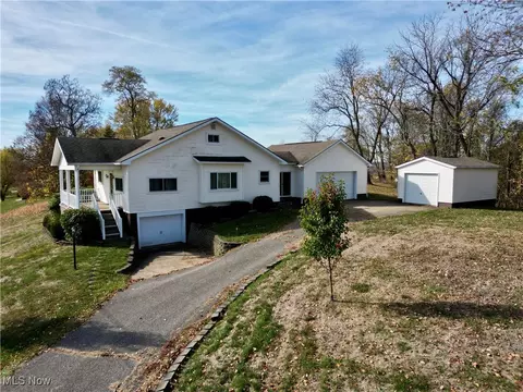 66480 Mcgregor Hill Rd, Bellaire, OH 43906
