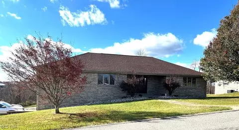 471 Lauretta Dr, Steubenville, OH 43952