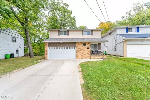 24551 Oakhill Dr, Euclid, OH 44117