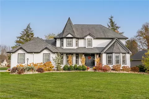 3230 Waterford Ave NW, Canton, OH 44708
